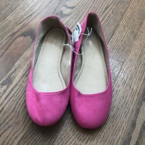 Pink dress shoes size 10 in women’s
